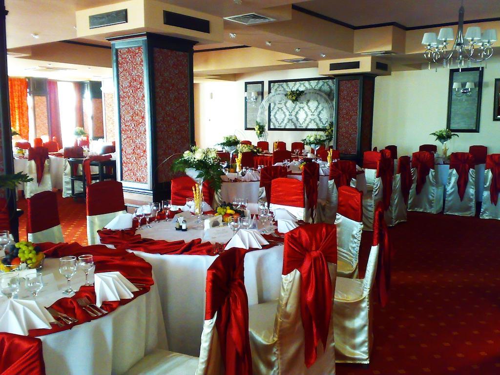 Hotel Amadeus Φωξάνη Εξωτερικό φωτογραφία