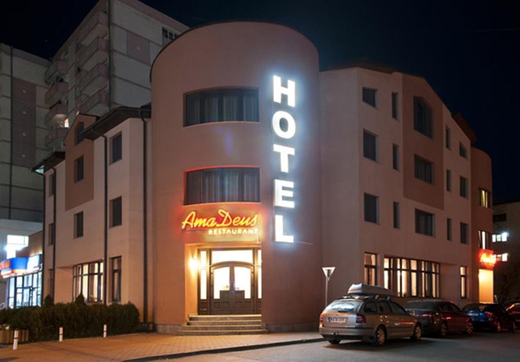 Hotel Amadeus Φωξάνη Εξωτερικό φωτογραφία
