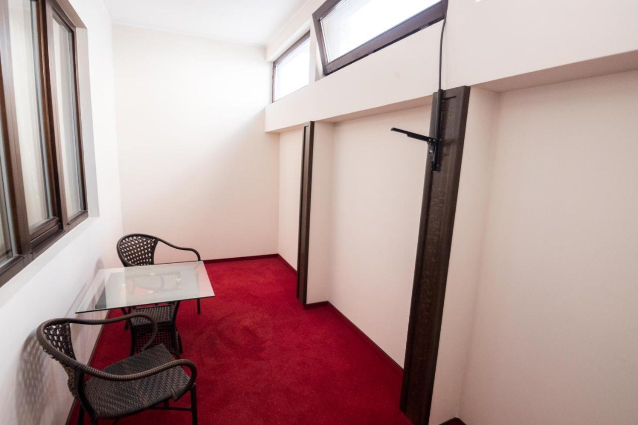 Hotel Amadeus Φωξάνη Εξωτερικό φωτογραφία